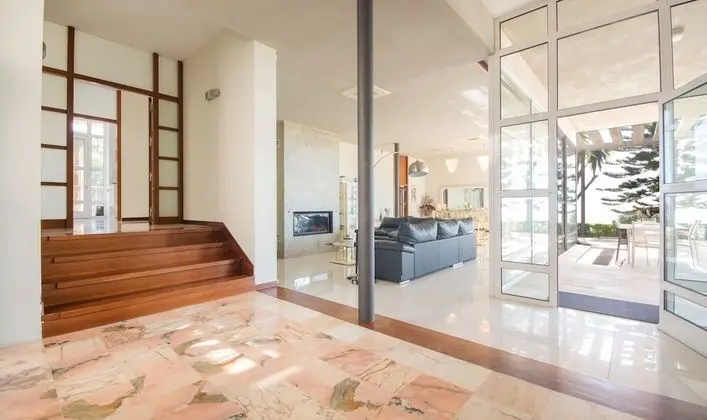 Villa, 5 Yatak Odası, Kişiye Özel Havuzlu, Denize Sıfır