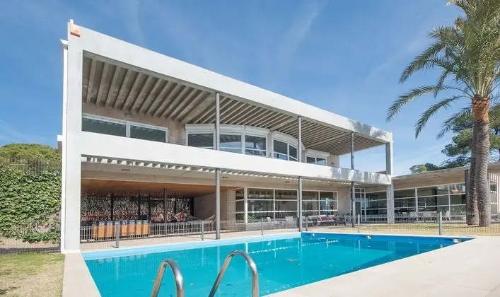 Villa, 5 Yatak Odası, Kişiye Özel Havuzlu, Denize Sıfır