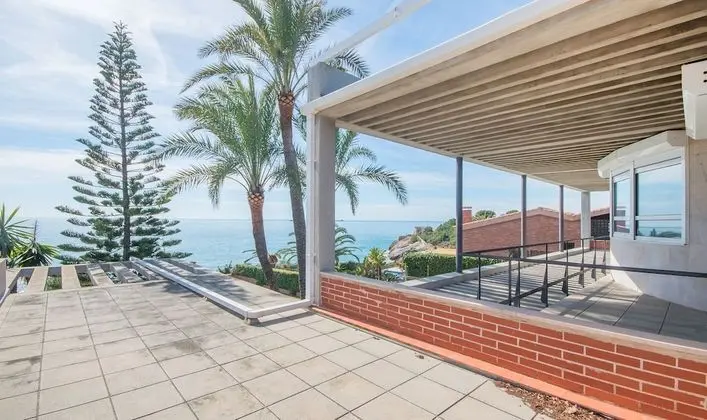 Villa, 5 Yatak Odası, Kişiye Özel Havuzlu, Denize Sıfır