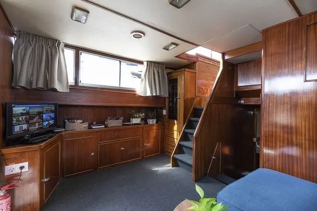 Luxury Boat, 4 bedrooms, 2 bathrooms