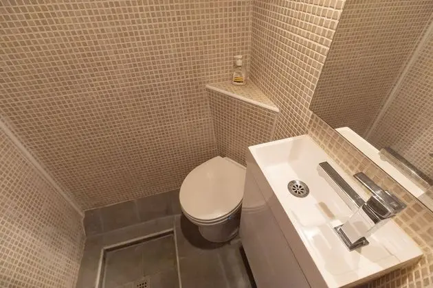 Luxury Boat, 4 bedrooms, 2 bathrooms