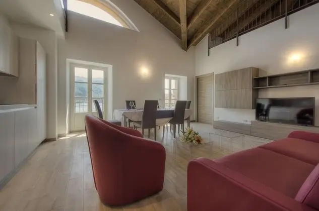 Apart Daire, 2 Yatak Odası, Veranda, Göl Manzaralı