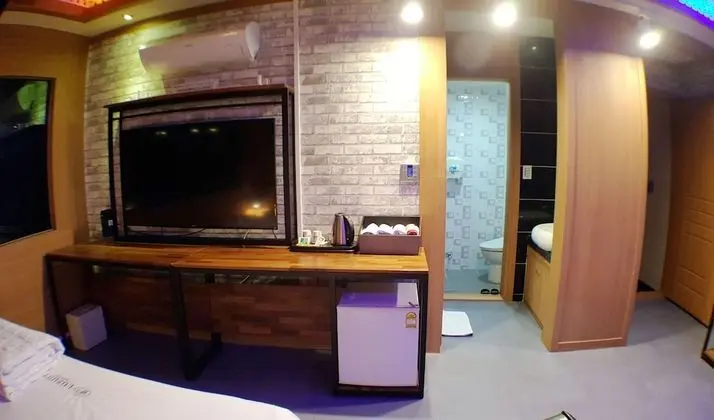 Deluxe Tek Büyük Yataklı Oda