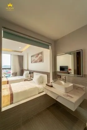 Deluxe Tek Büyük Yataklı Oda