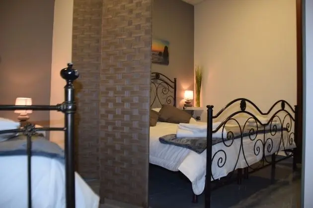 Deluxe Dört Kişilik Oda, Banyolu/Duşlu