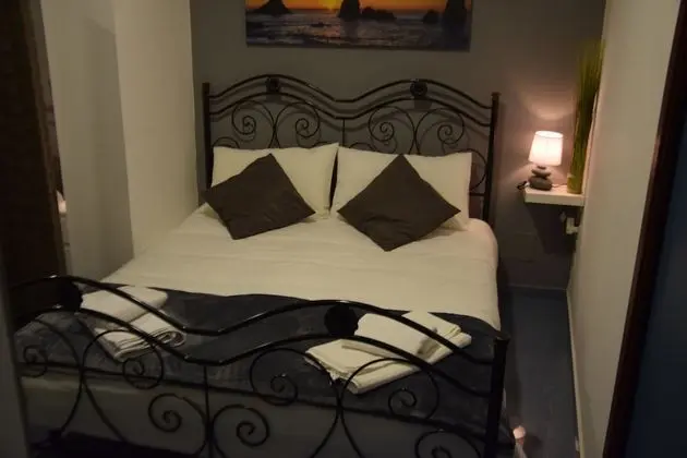 Deluxe Dört Kişilik Oda, Banyolu/Duşlu