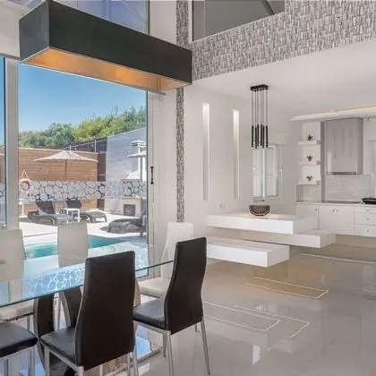 Family Villa, Birden Çok Yatak, 2 Banyolu, Bahçeli (Luxury Villa Cavo Mare Meltemi)