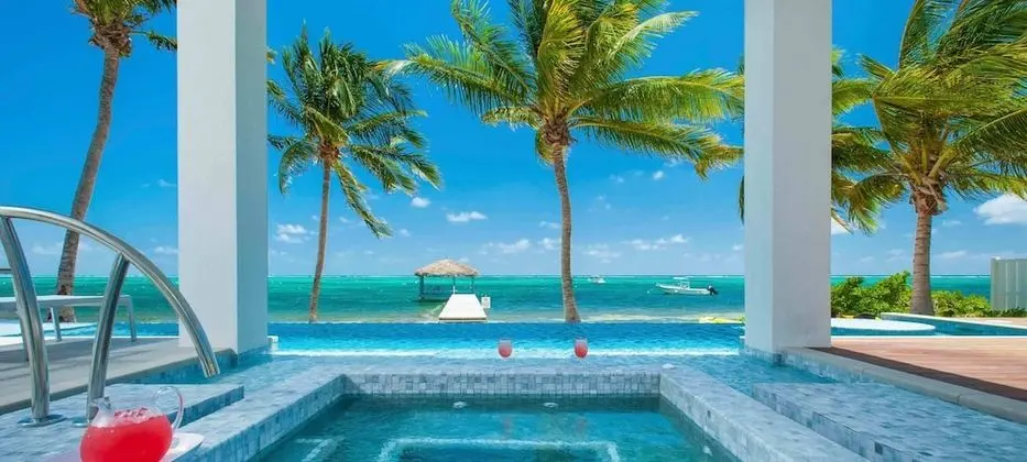 Luxury Villa (Point of View)