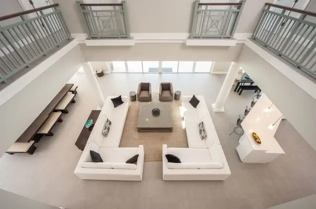 Luxury Villa (Sun Salutations)