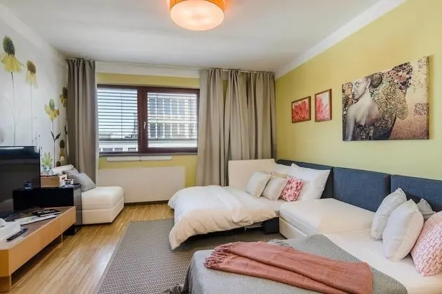 Deluxe Apart Daire, Bahçe Manzaralı