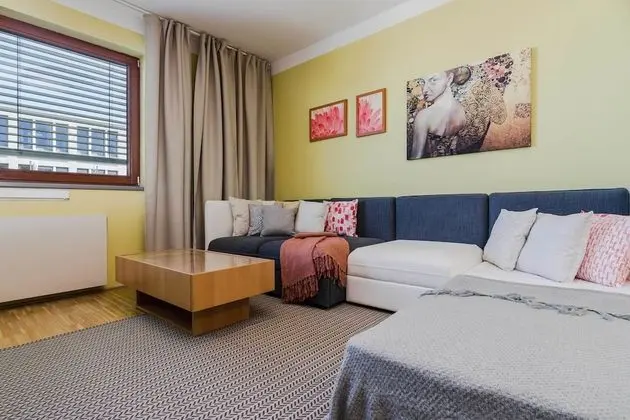 Deluxe Apart Daire, Bahçe Manzaralı