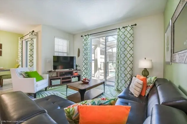 Ev (Luxury Champions Gate 4 Bedroom Town )