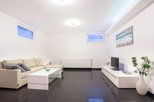 Villa, 5 Yatak Odası, Şömine