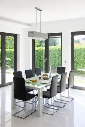 Villa, 5 Yatak Odası, Şömine