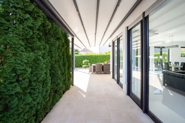 Villa, 5 Yatak Odası, Şömine