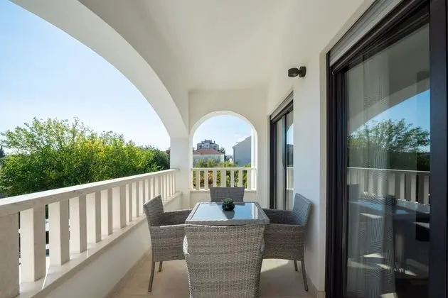 Villa, 5 Yatak Odası, Şömine