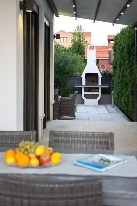 Villa, 5 Yatak Odası, Şömine