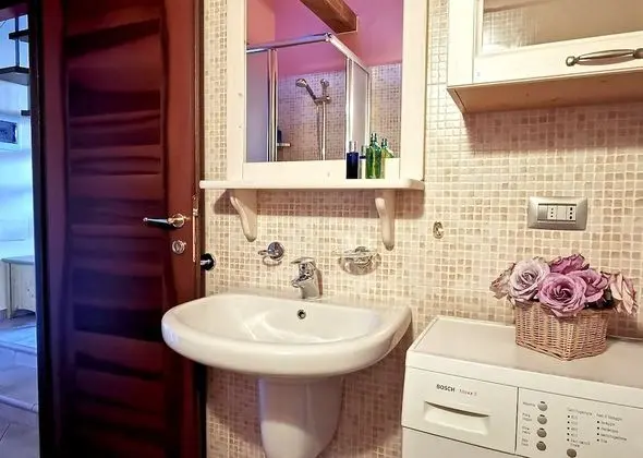 Apart Daire, 1 Büyük (Queen) Boy Yatak, Sigara İçilmez