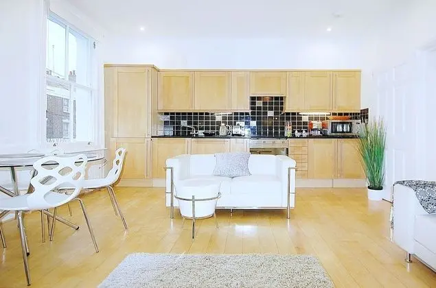 Design Apart Daire, 1 Büyük (Queen) Boy Yatak ve Çekyat, Sigara İçilmez