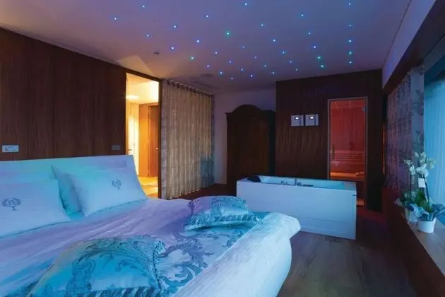 Family Villa, Birden Çok Yatak, Buzdolabı ve Mikrodalga, Bahçeli (Luxury Villa Eva Pool Whirlpool &)