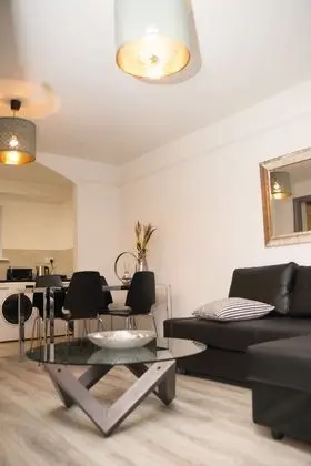 Luxury Apart Daire, 2 Yatak Odası, Mutfak, Nehir Manzaralı