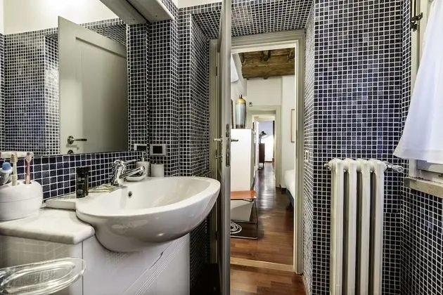 Apart Daire, 2 Yatak Odası, Sigara İçilmez