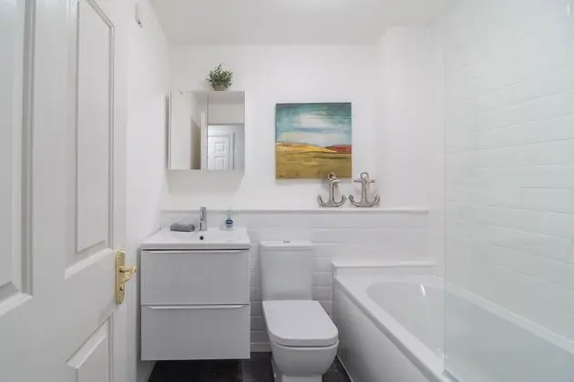 Luxury Apart Daire, Banyolu/Duşlu