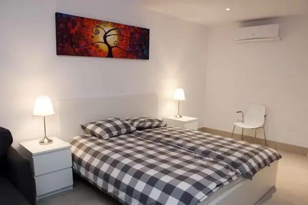 Villa, 6 Yatak Odası, Havuz Manzaralı
