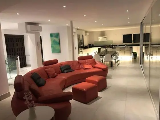 Villa, 6 Yatak Odası, Havuz Manzaralı