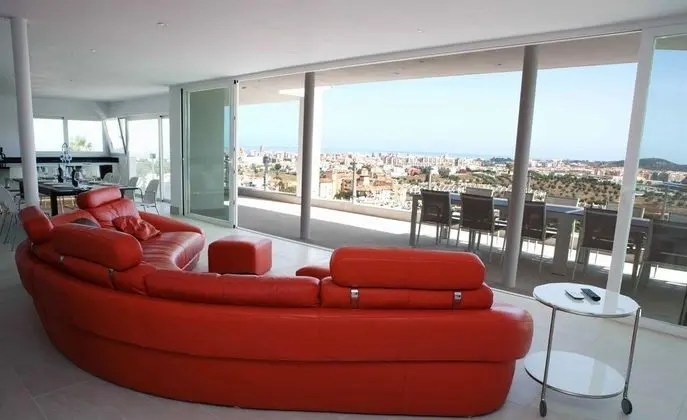 Villa, 6 Yatak Odası, Havuz Manzaralı