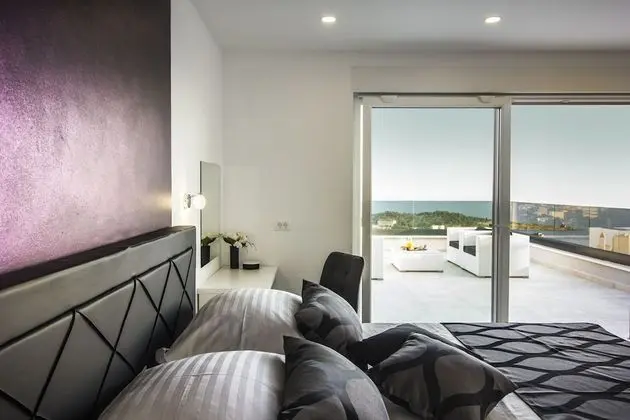 Deluxe Villa