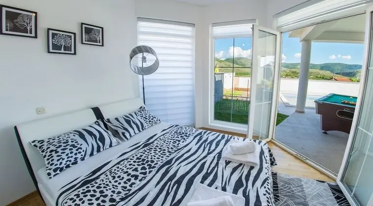 Villa, Kişiye Özel Havuzlu