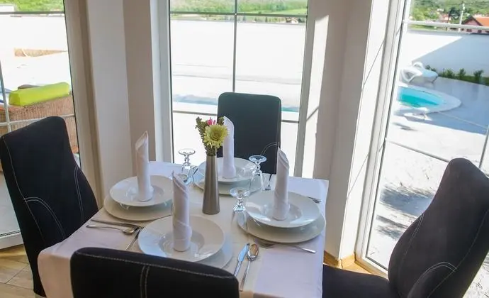 Villa, Kişiye Özel Havuzlu