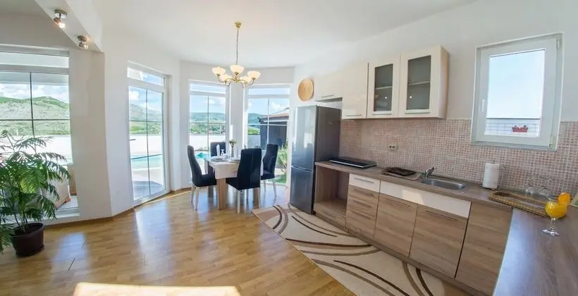 Villa, Kişiye Özel Havuzlu