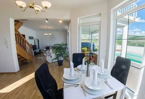 Villa, Kişiye Özel Havuzlu