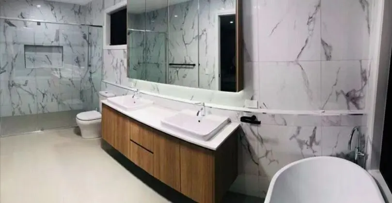 Deluxe Ev, 6 Yatak Odası