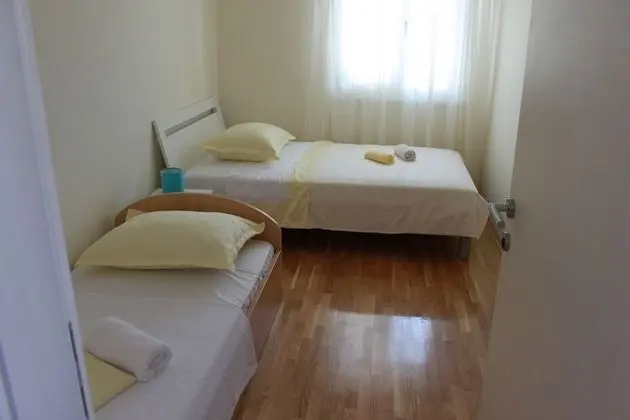 Ev, 4 Yatak Odası, Kişiye Özel Havuzlu