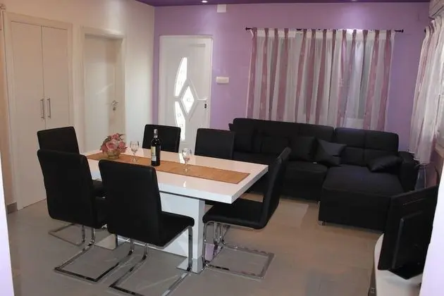 Ev, 4 Yatak Odası, Kişiye Özel Havuzlu