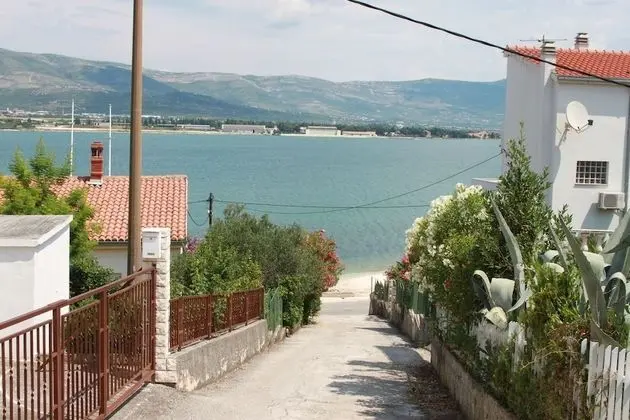 Ev, 4 Yatak Odası, Kişiye Özel Havuzlu