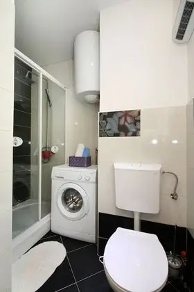 Ev, 4 Yatak Odası, Kişiye Özel Havuzlu