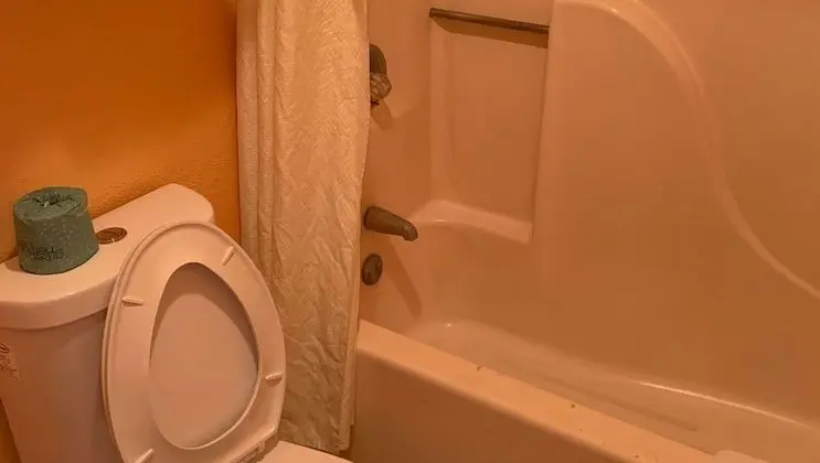 İki Queen-Size Yataklı Oda (Sigara İçilmez)