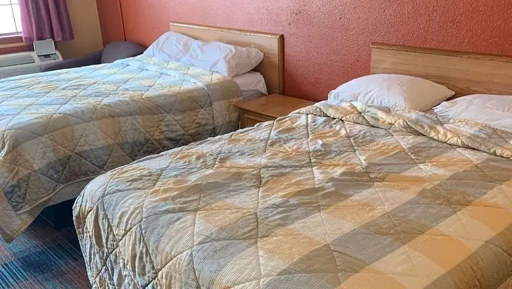 İki Queen-Size Yataklı Oda (Sigara İçilmez)