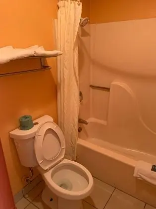 İki Queen-Size Yataklı Oda (Sigara İçilmez)