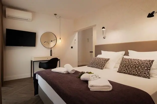 Deluxe Tek Büyük veya İki Ayrı Yataklı Oda, Balkon