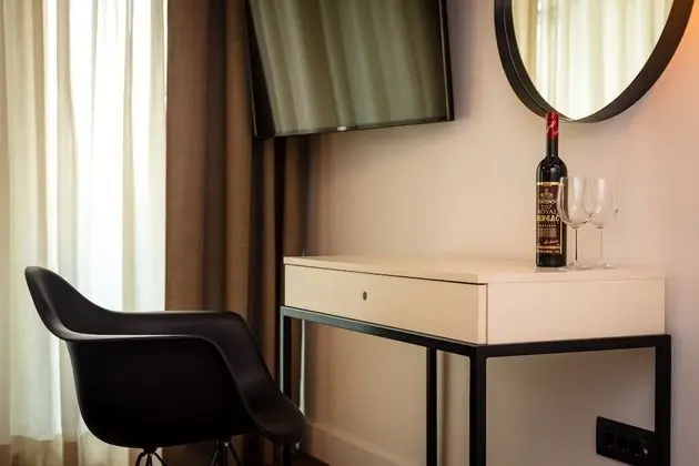 Deluxe Tek Büyük veya İki Ayrı Yataklı Oda, Balkon