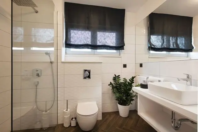 Deluxe Tek Büyük veya İki Ayrı Yataklı Oda, Havuz Kullanımı