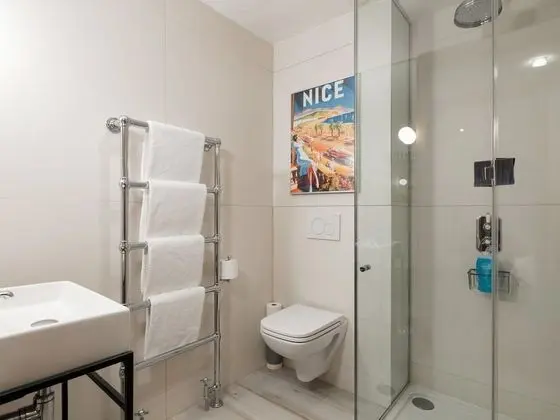 Luxury Apart Daire, 2 Yatak Odası, Balkon, Zemin Kat