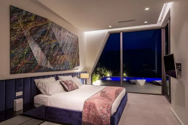 Luxury Villa
