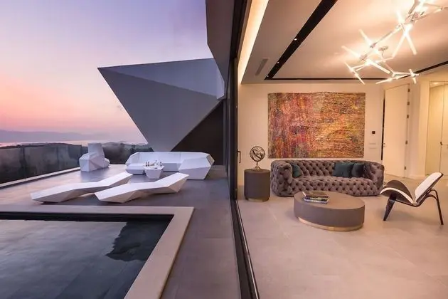 Luxury Villa