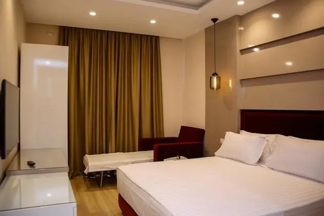 Deluxe Tek Büyük veya İki Ayrı Yataklı Oda, Balkon